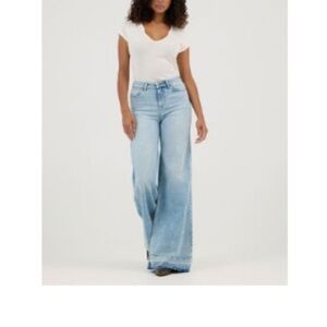 Wrangler release hem wide leg jeans size 28